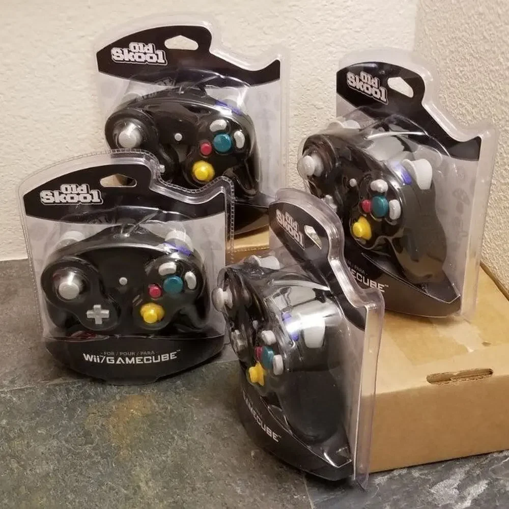 4 Gamecube Controllers - Black (NEW) - Nintendo - Old Skool